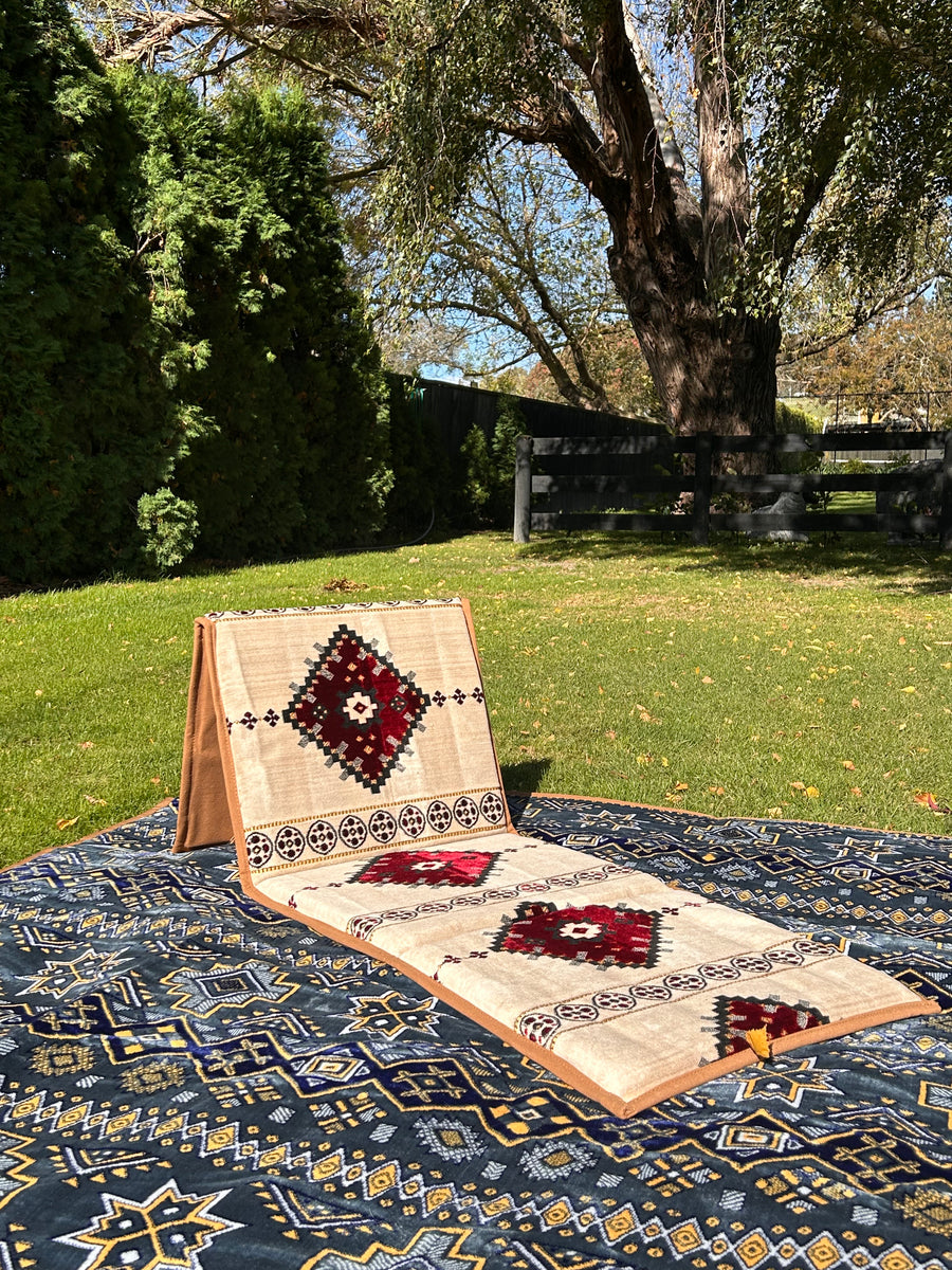 NORA LOUNGER – Intrepid Home